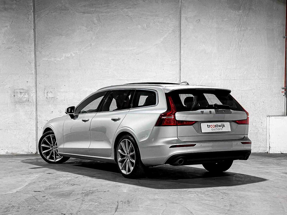 Volvo V60 2.0 T4 R-Design 190pk 2020, J-495-DH