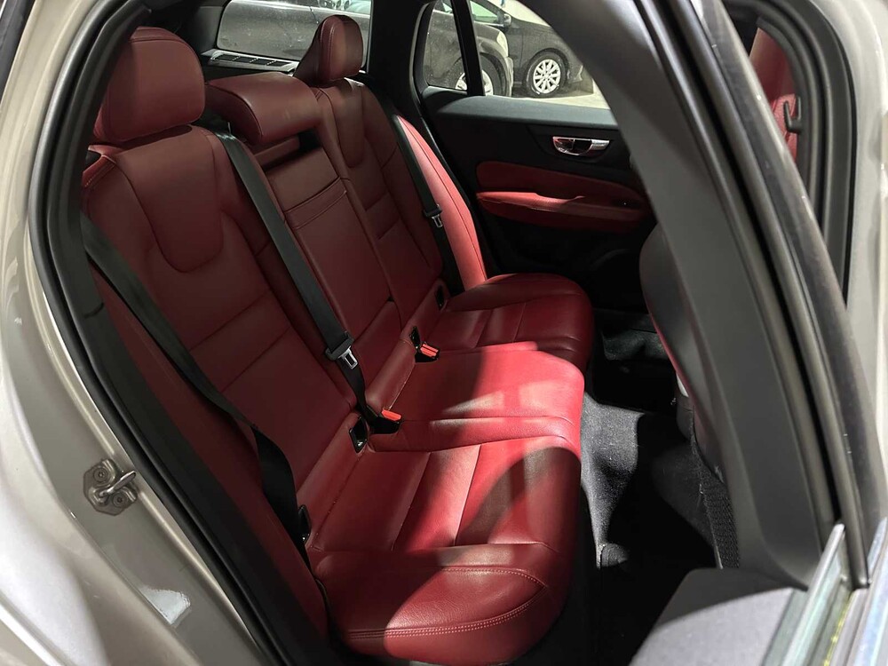 Volvo V60 2.0 T4 R-Design 190pk 2020, J-495-DH