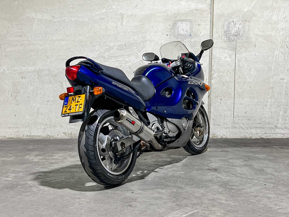 Suzuki Sport Tour GSX 750 F 750cc 1999, MZ-24-TF