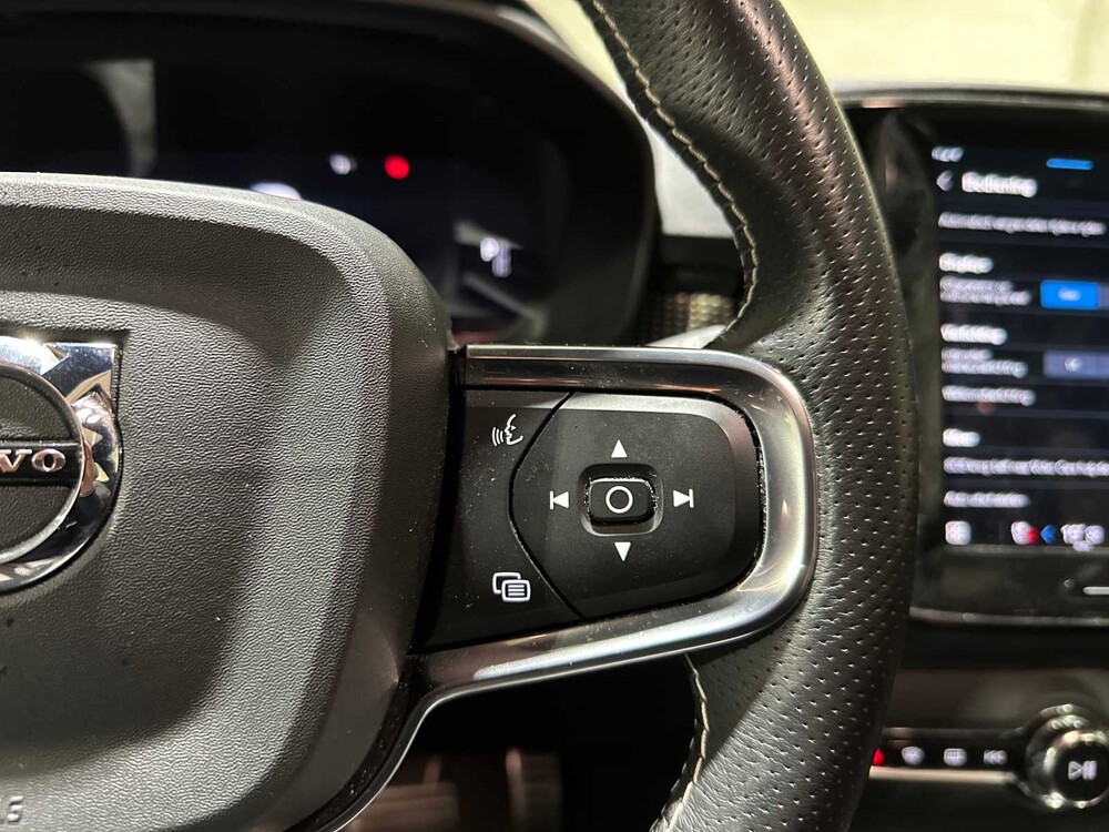 Volvo XC40 Recharge P8 AWD R-Design 408pk 2021, L-317-FX