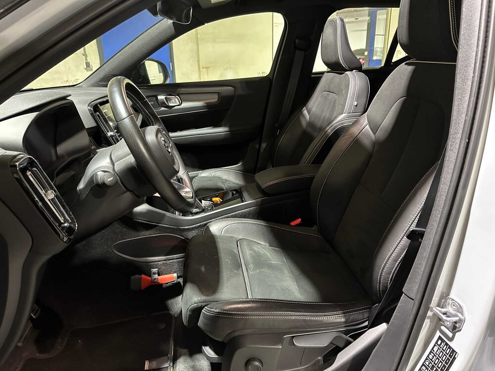 Volvo XC40 Recharge P8 AWD R-Design 408pk 2021, L-317-FX