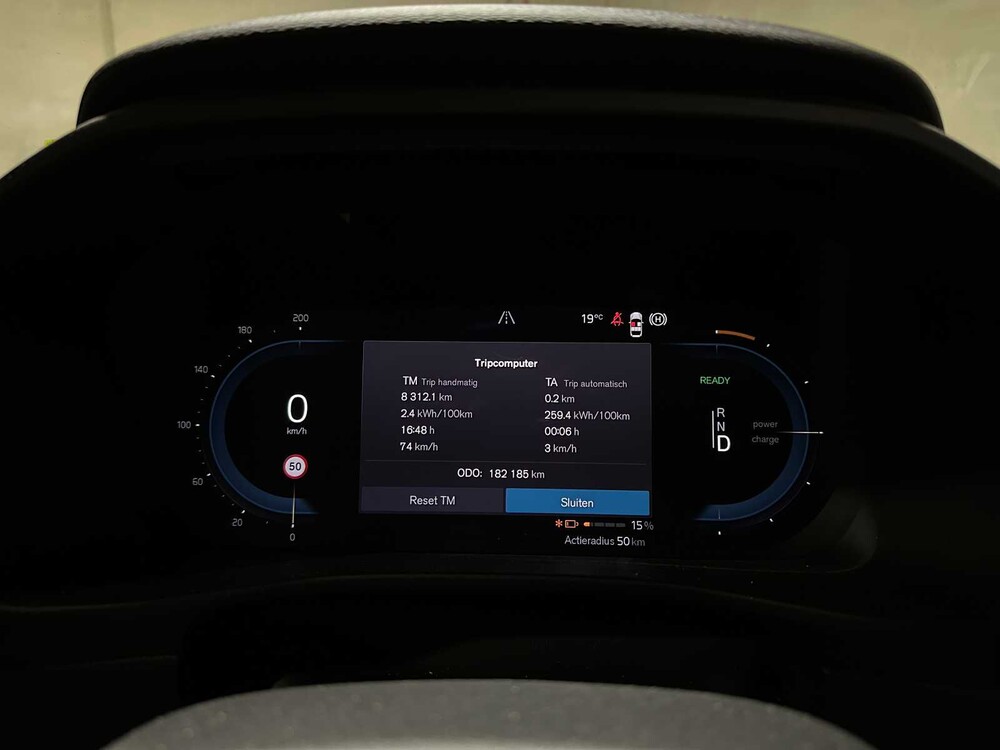 Volvo XC40 Recharge P8 AWD R-Design 408pk 2021, L-317-FX