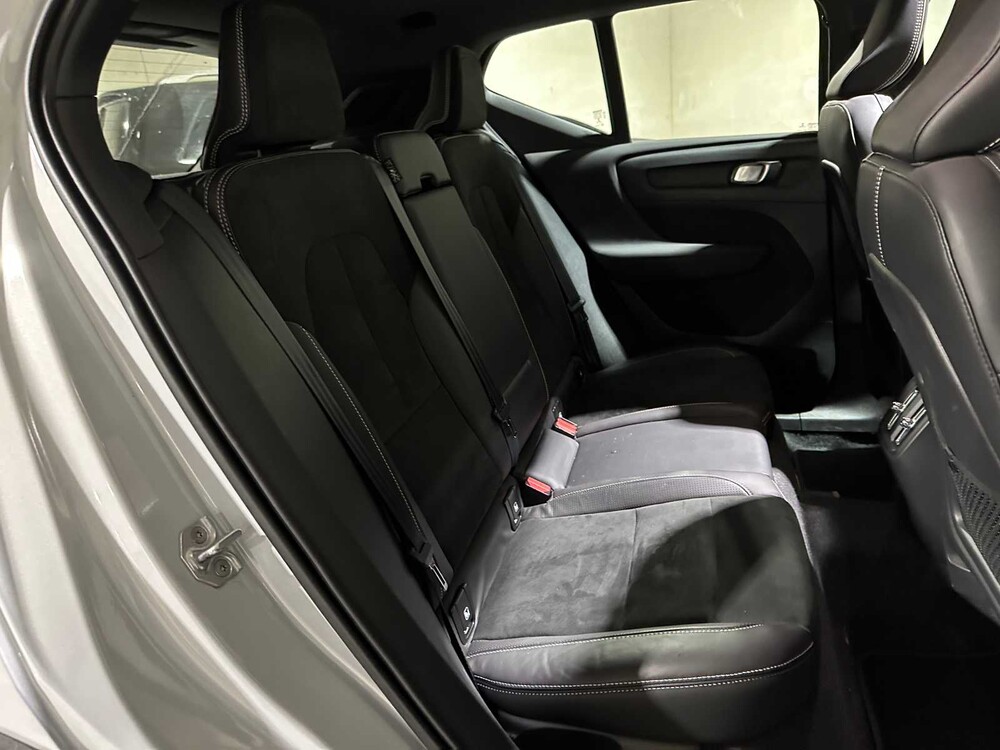 Volvo XC40 Recharge P8 AWD R-Design 408pk 2021, L-317-FX