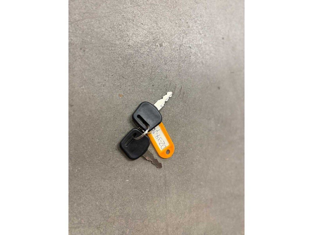 Ford Tudor V8 Sedan -Resto-Mod- 300pk 1933 (327 Corvette Engine), DZ-34-70