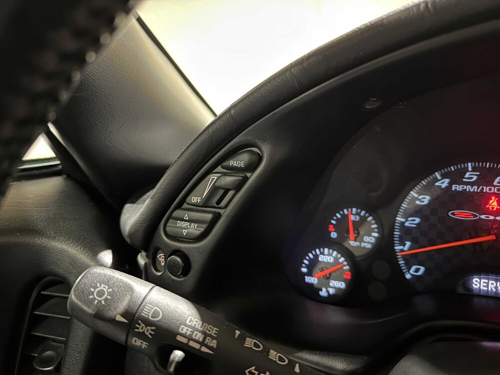 Chevrolet Corvette Z06 5.7 V8 405pk 2003