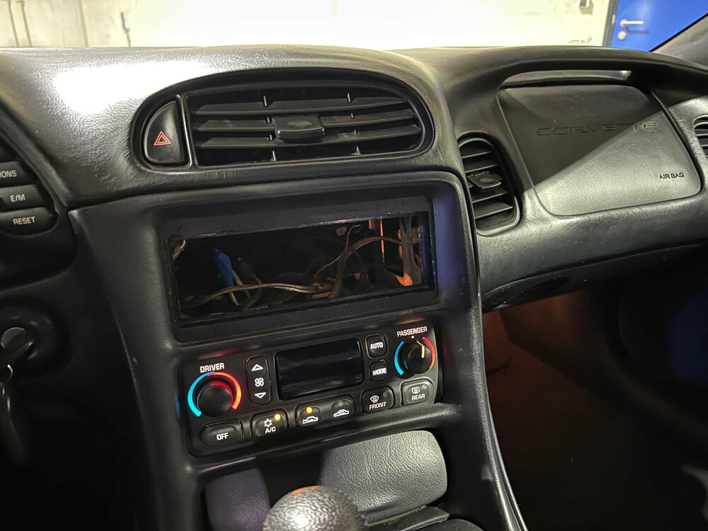 Chevrolet Corvette Z06 5.7 V8 405pk 2003