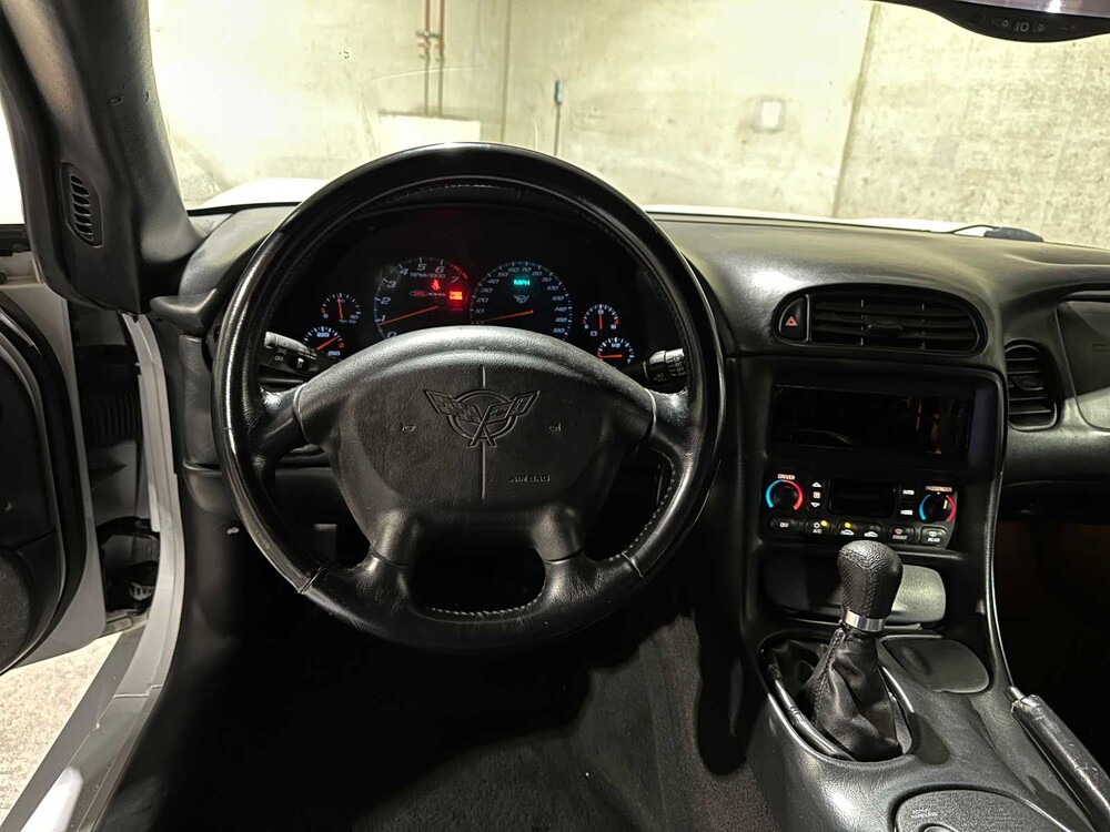 Chevrolet Corvette Z06 5.7 V8 405pk 2003