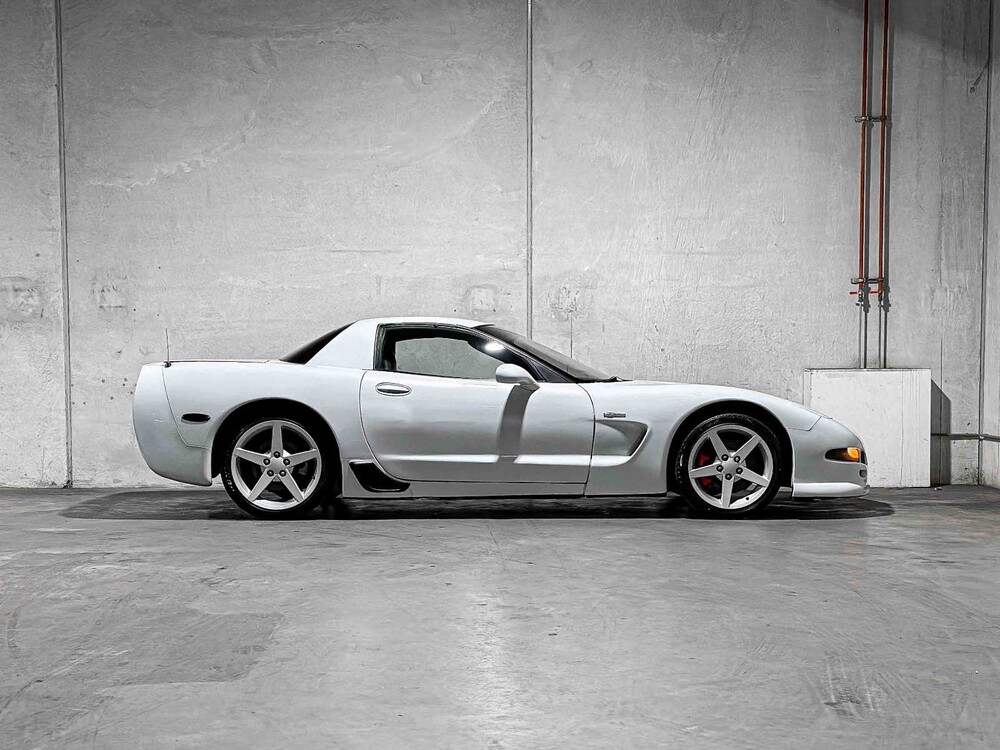 Chevrolet Corvette Z06 5.7 V8 405pk 2003