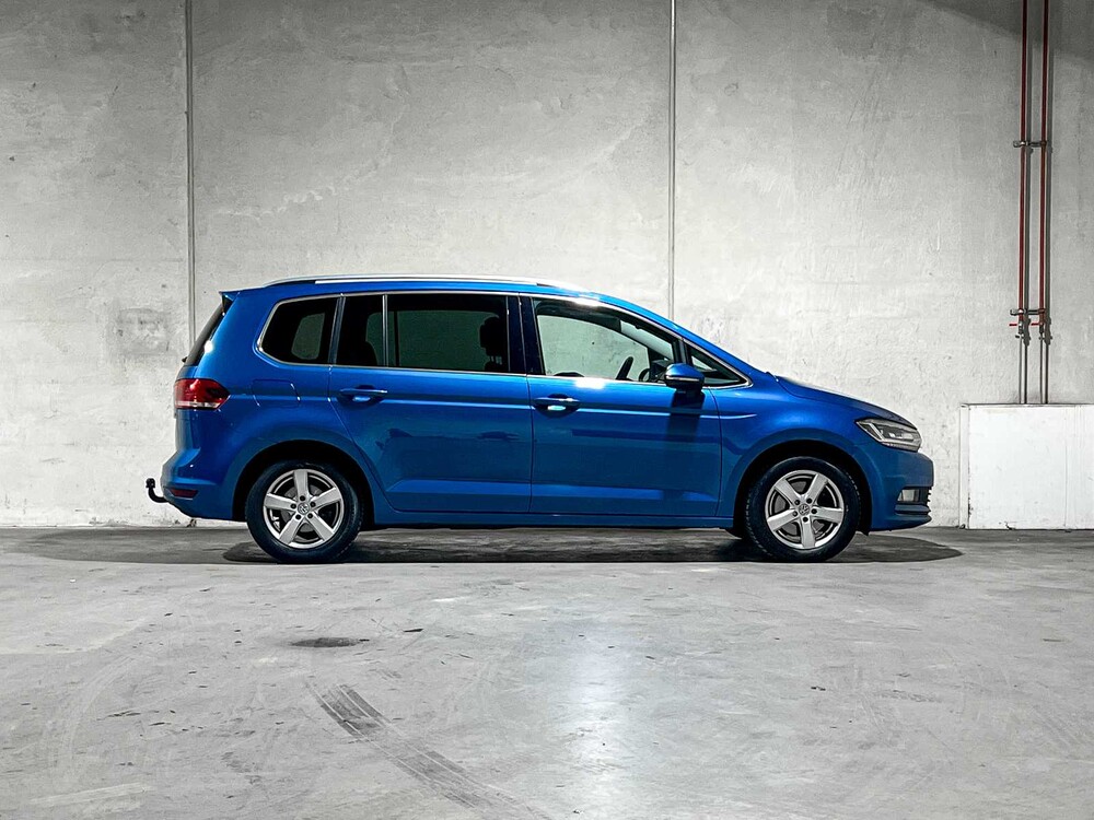 Volkswagen Touran 1.4 TSI Connected Series -Automaat- 150pk 2016, JS-249-R
