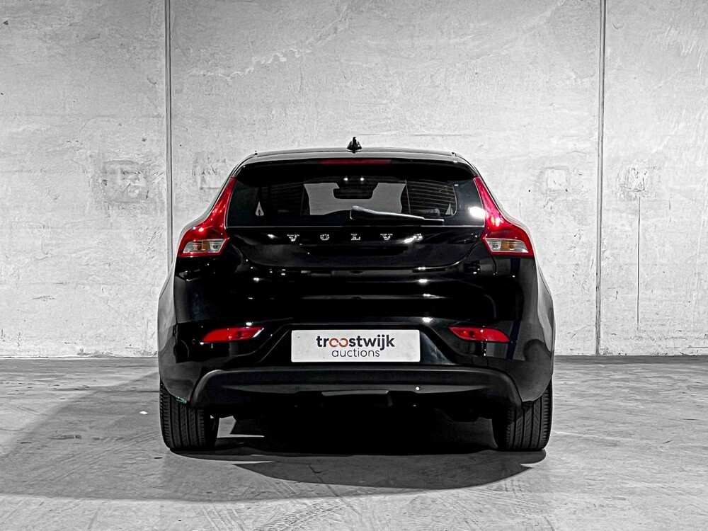 Volvo V40 2.0 D2 Nordic+ Inscription 120PS 2016, KN-272-N