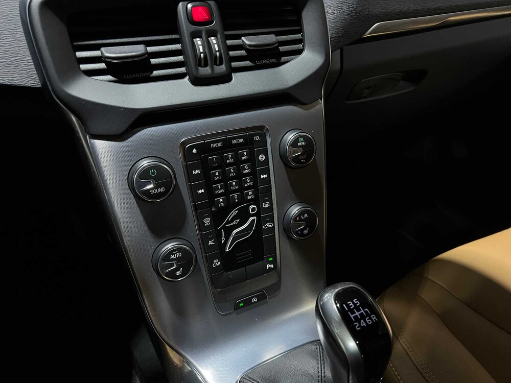 Volvo V40 2.0 D2 Nordic+ Inscription 120PS 2016, KN-272-N