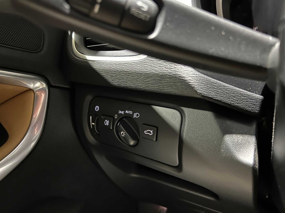 Volvo V40 2.0 D2 Nordic+ Inscription 120PS 2016, KN-272-N