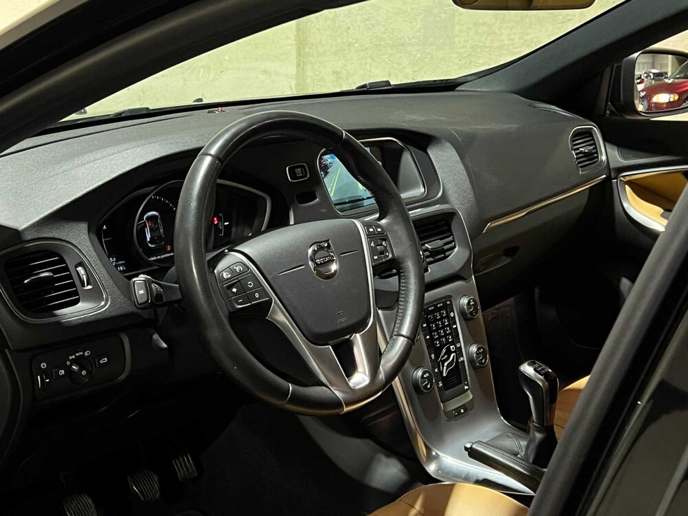 Volvo V40 2.0 D2 Nordic+ Inscription 120PS 2016, KN-272-N