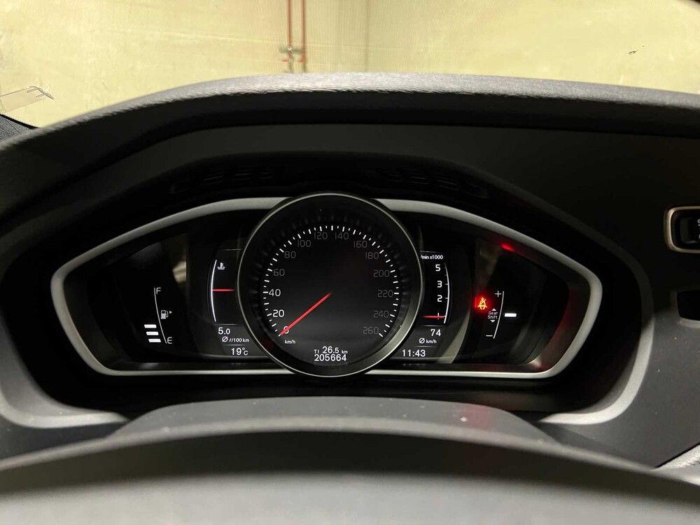 Volvo V40 2.0 D2 Nordic+ Inscription 120PS 2016, KN-272-N