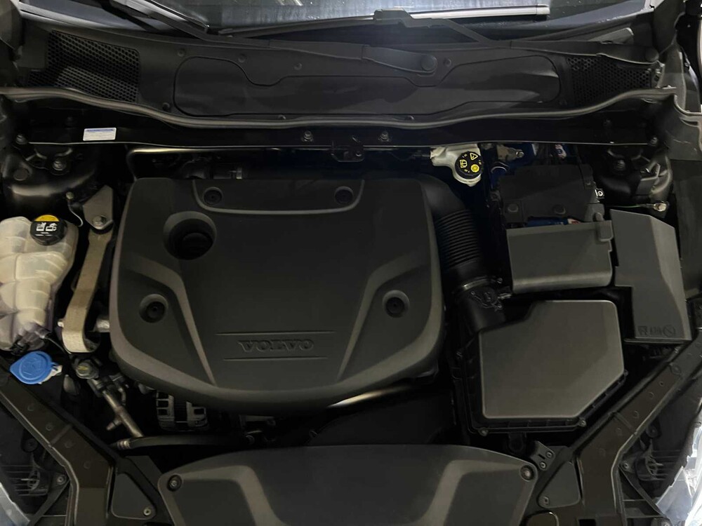 Volvo V40 2.0 D2 Nordic+ Inscription 120PS 2016, KN-272-N