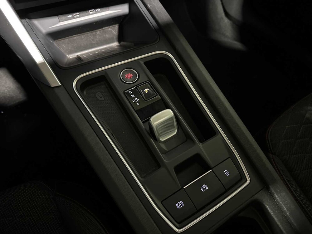 SEAT Leon 1.4 TSI eHybrid PHEV FR 150PS 2020, T-121-HL