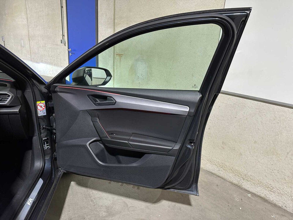 SEAT Leon 1.4 TSI eHybrid PHEV FR 150PS 2020, T-121-HL