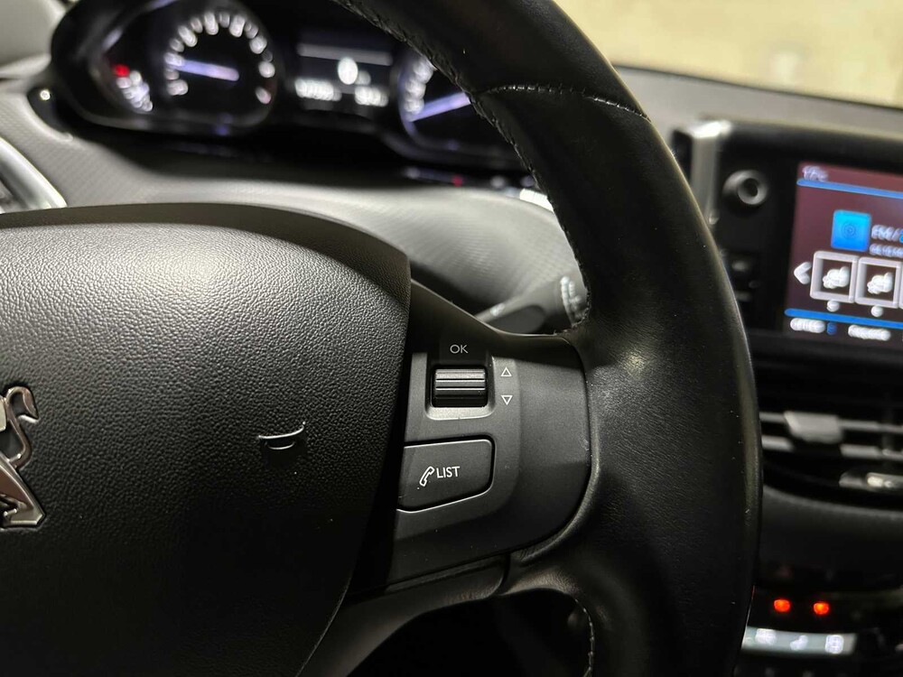 Peugeot 2008 1.2 PureTech GT-line 131pk 2017, XJ-930-V