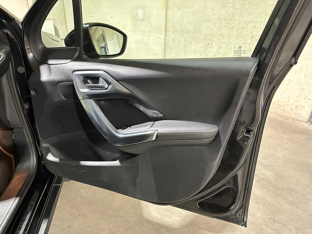 Peugeot 2008 1.2 PureTech GT-line 131pk 2017, XJ-930-V