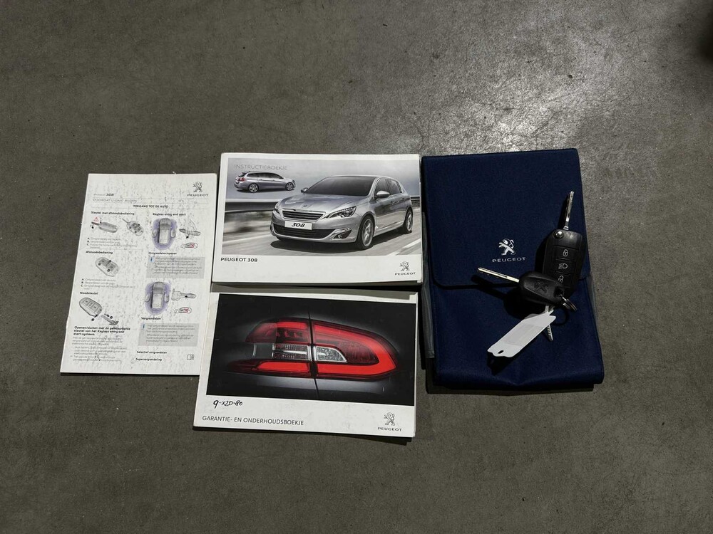 Peugeot 308 1.2 PureTech Allure 131pk 2014, 9-XZD-80