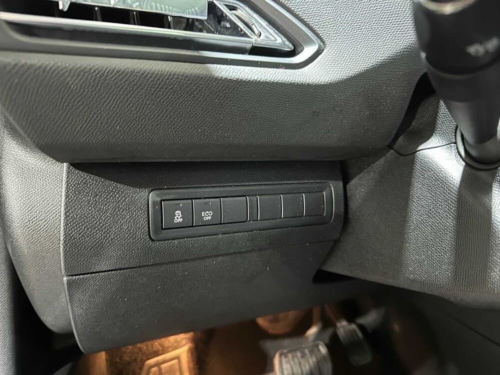 Peugeot 308 1.2 PureTech Allure 131pk 2014, 9-XZD-80