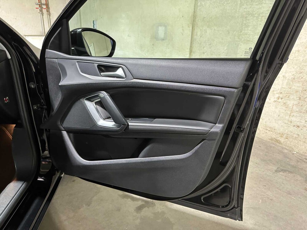 Peugeot 308 1.2 PureTech Allure 131pk 2014, 9-XZD-80