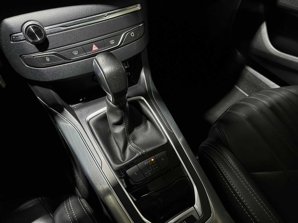 Peugeot 308 1.2 PureTech Allure 131pk 2014, 9-XZD-80