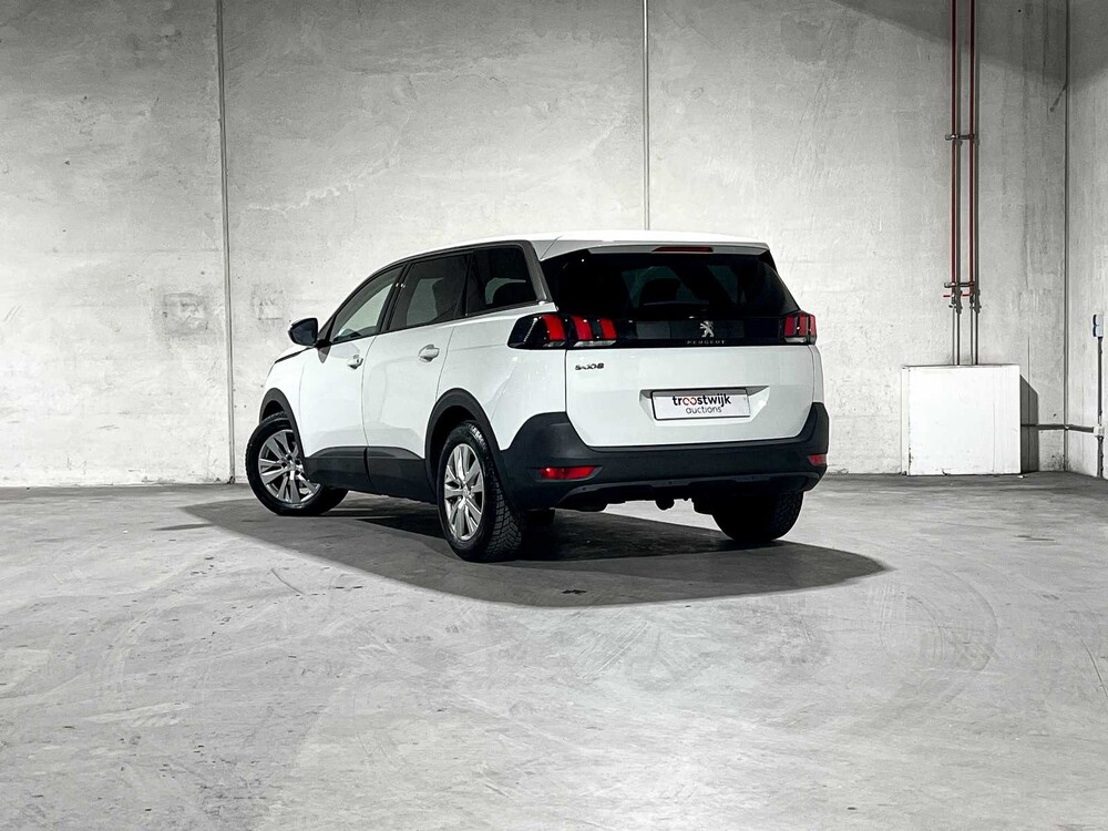 Peugeot 5008 1.2 PureTech Blue Lease Executive 131PS 2020, G-076-XH