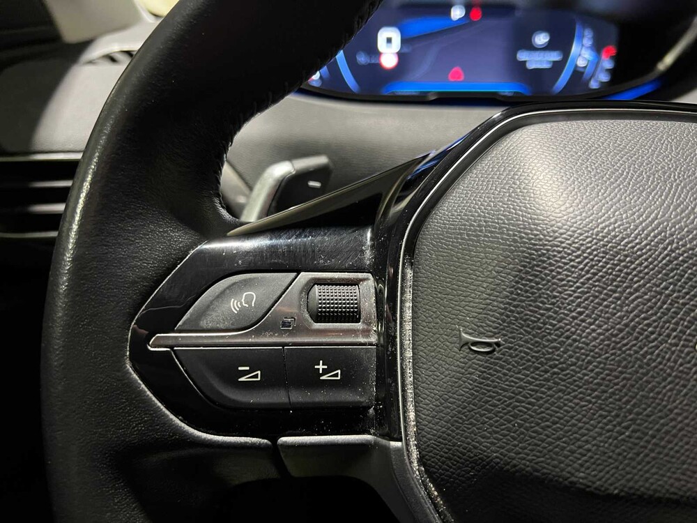 Peugeot 5008 1.2 PureTech Blue Lease Executive 131PS 2020, G-076-XH