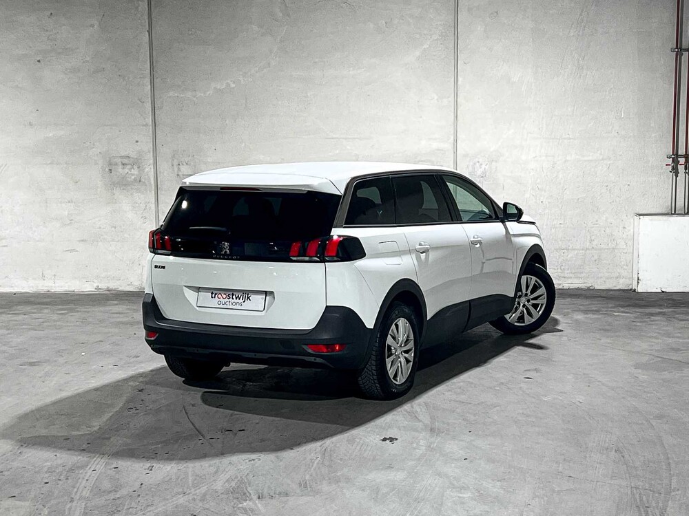 Peugeot 5008 1.2 PureTech Blue Lease Executive 131PS 2020, G-076-XH