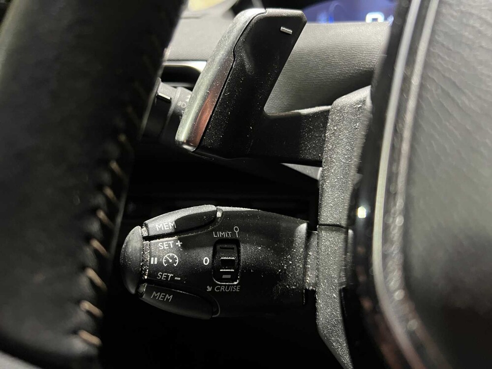 Peugeot 5008 1.2 PureTech Blue Lease Executive 131PS 2020, G-076-XH