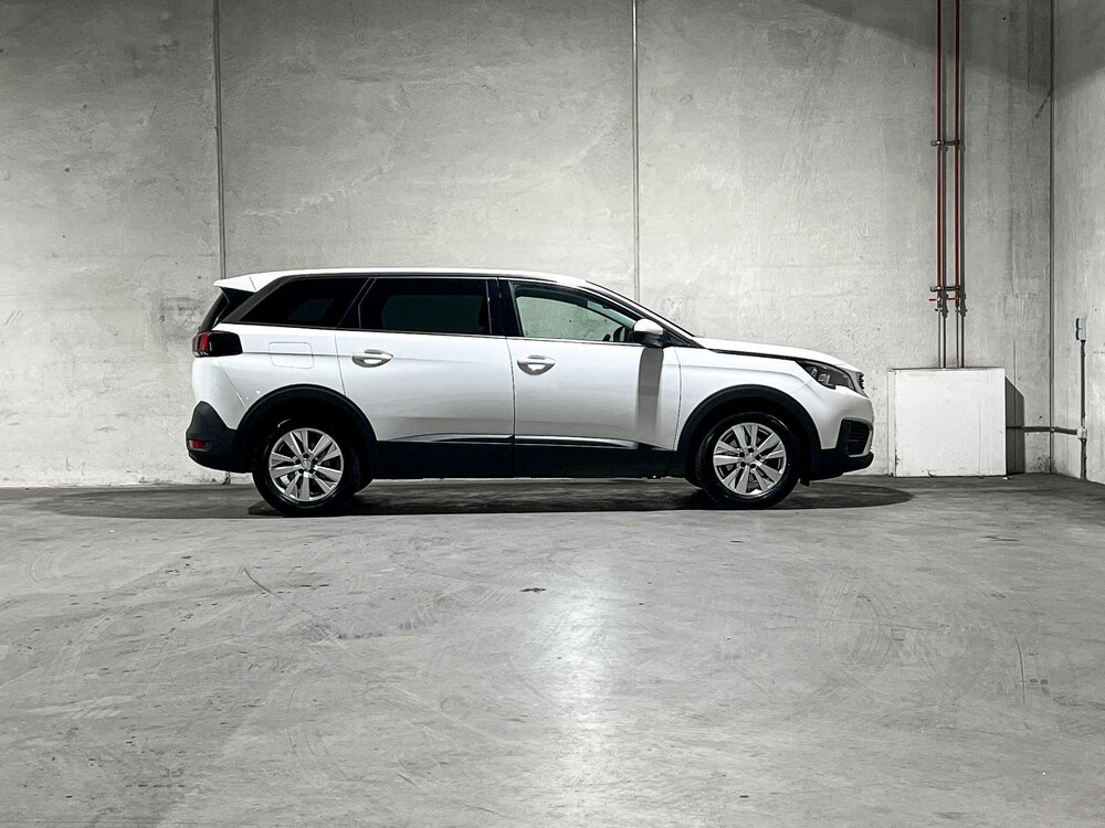 Peugeot 5008 1.2 PureTech Blue Lease Executive 131PS 2020, G-076-XH