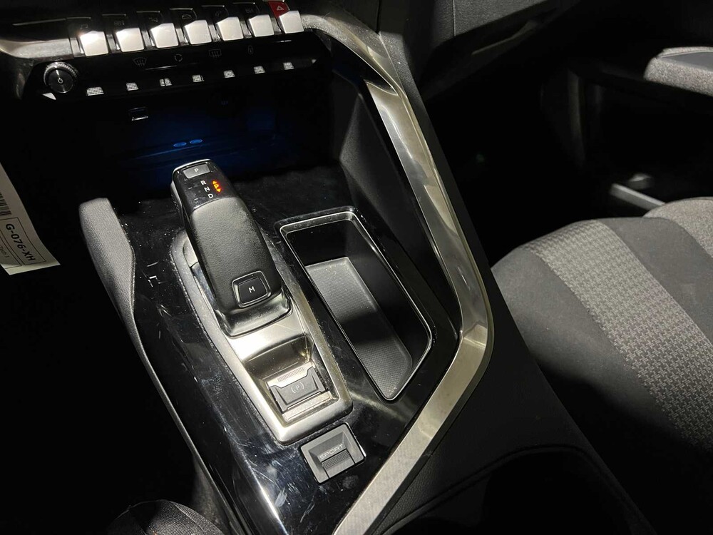 Peugeot 5008 1.2 PureTech Blue Lease Executive 131PS 2020, G-076-XH