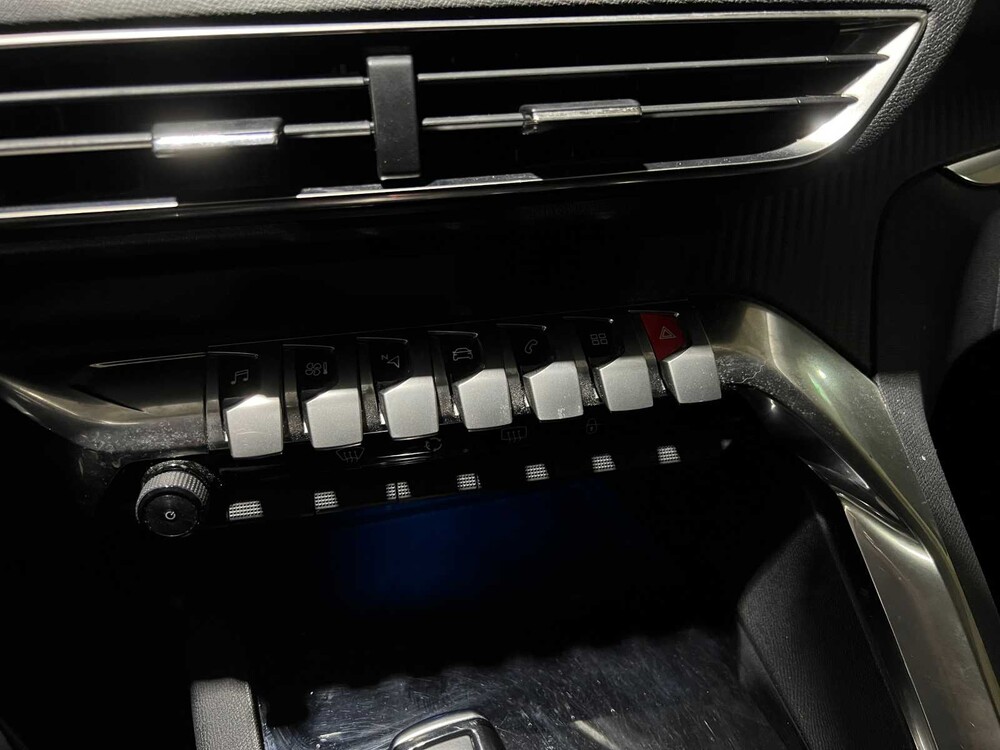 Peugeot 5008 1.2 PureTech Blue Lease Executive 131PS 2020, G-076-XH