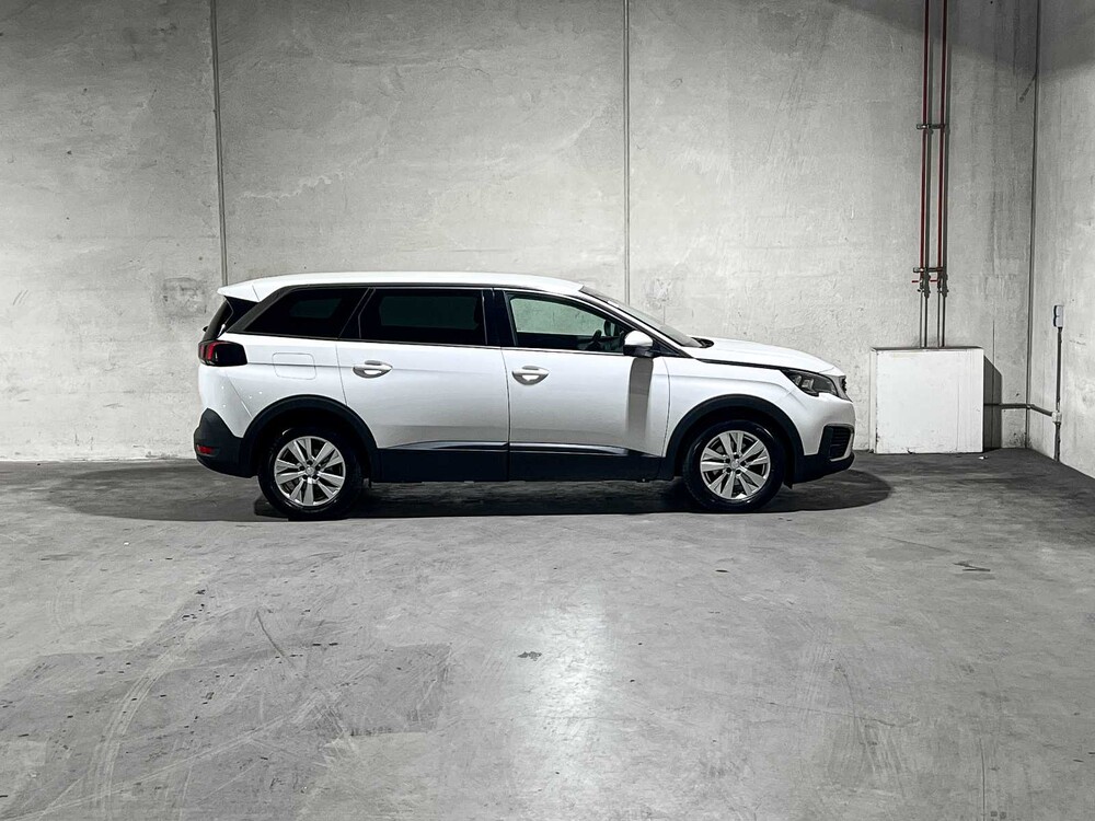 Peugeot 5008 1.2 PureTech Blue Lease Executive 131PS 2020, G-076-XH