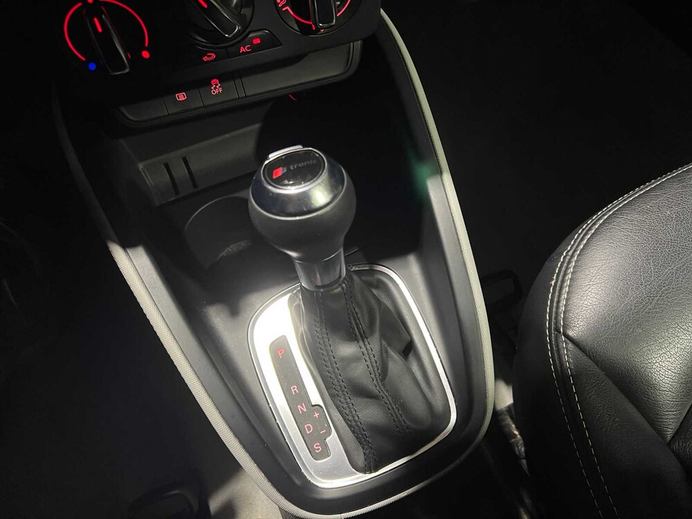 Audi A1 1.4 TFSI 119g. Attraction Pro Line Business 122PS 2010, 25-NRD-8