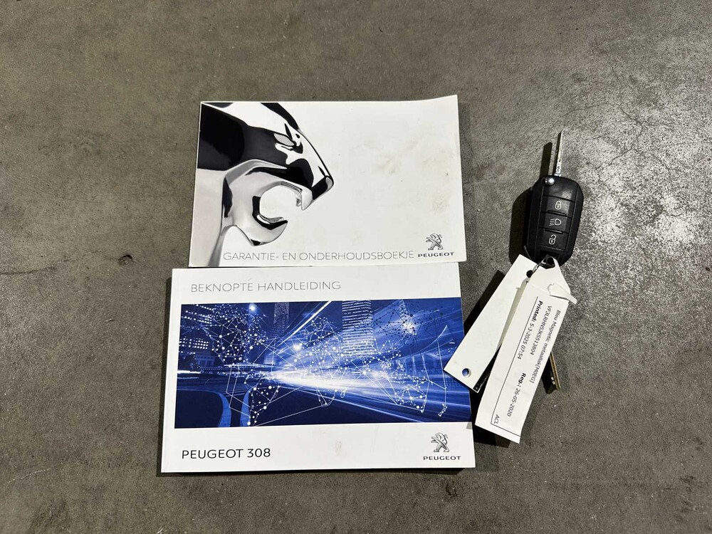 Peugeot 308 SW 1.2 PureTech Blue Lease Premium 131PS 2020, H-925-TP