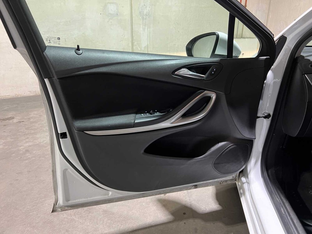 Opel Astra Sports Tourer 1.2 Business Edition 145hp 2020, H-905-ZX