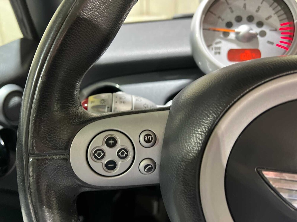 Mini Cooper Chile Cabrio 116PS 2005, 52-RF-NK