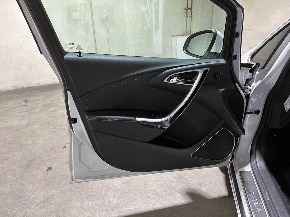 Opel Astra 1.4 Turbo Sport 140PS 2012, 49-XNS-9