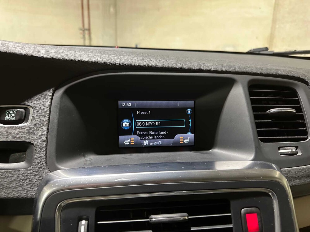 Volvo V60 1.6 T4 Summum 179PS 2011, 51-PFF-4