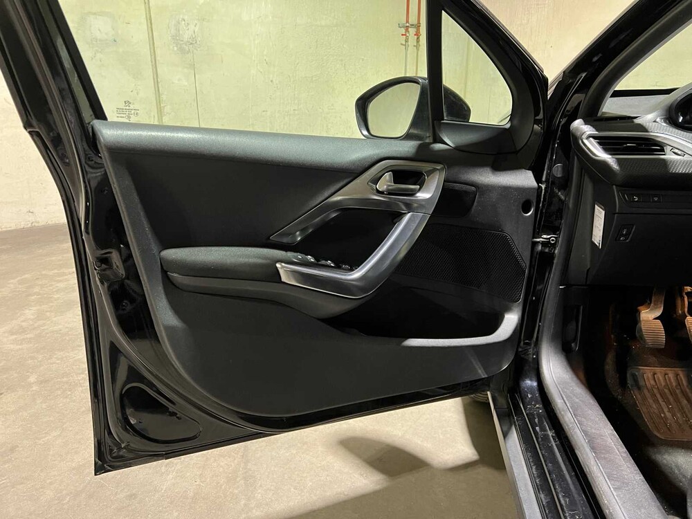 Peugeot 2008 1.2 PureTech Allure 110hp 2018, SG-848-G