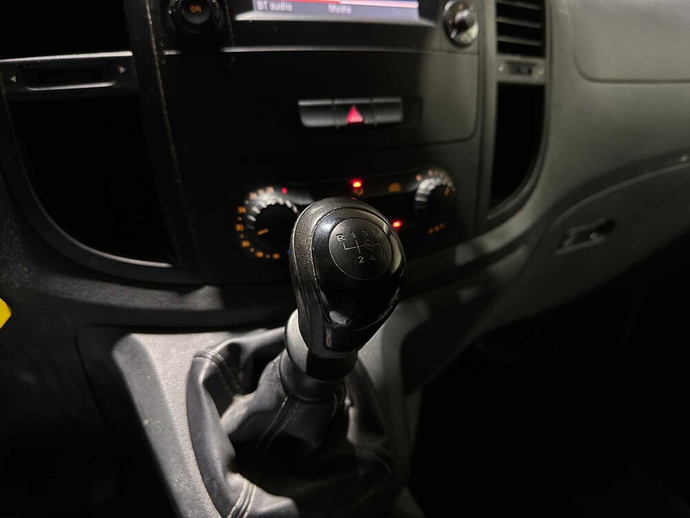 Mercedes-Benz Vito 111 CDI Long Van of the Year Edition 114PS 2017 Nutzfahrzeug, V-815-GK