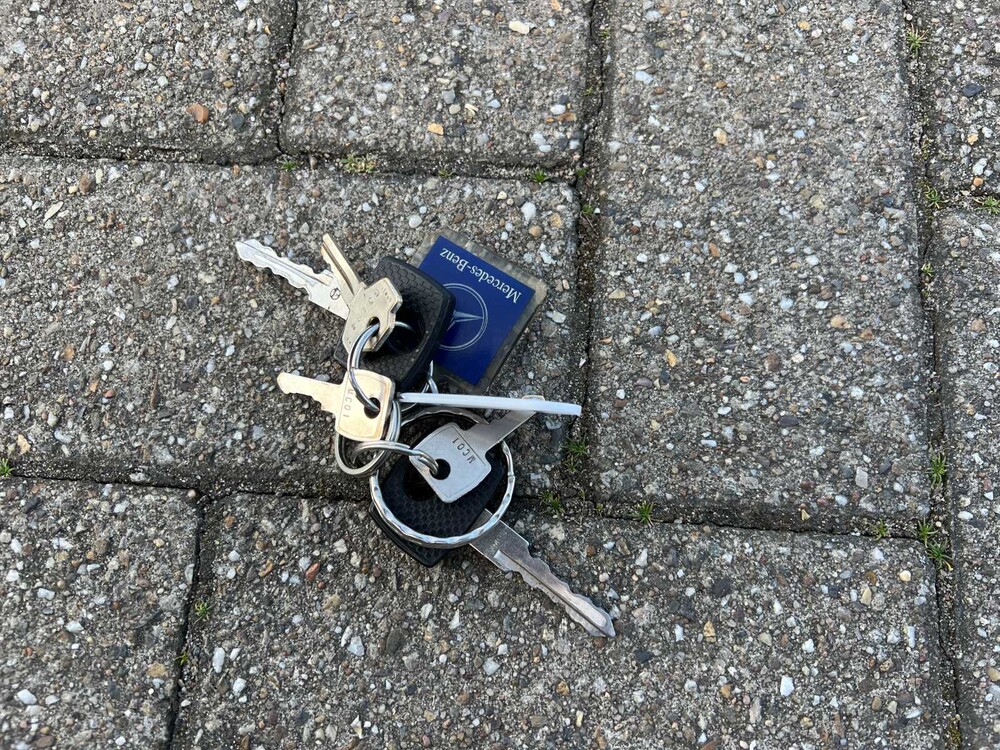 Mercedes-Benz Sprinter 413 CDI 2.2 402 HD 129PS 2001, 17-VV-RD Nutzfahrzeug