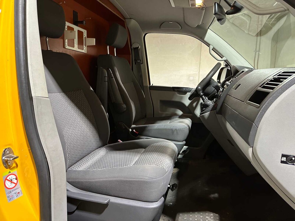 Volkswagen Transporter 2.0 TDI L2H2 102PS 2013, VG-331-F Nutzfahrzeug