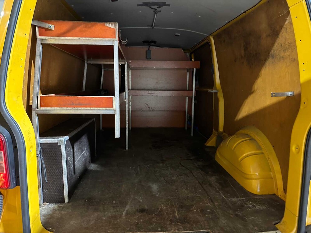 Volkswagen Transporter 2.0 TDI L2H2 102PS 2013, VG-331-F Nutzfahrzeug