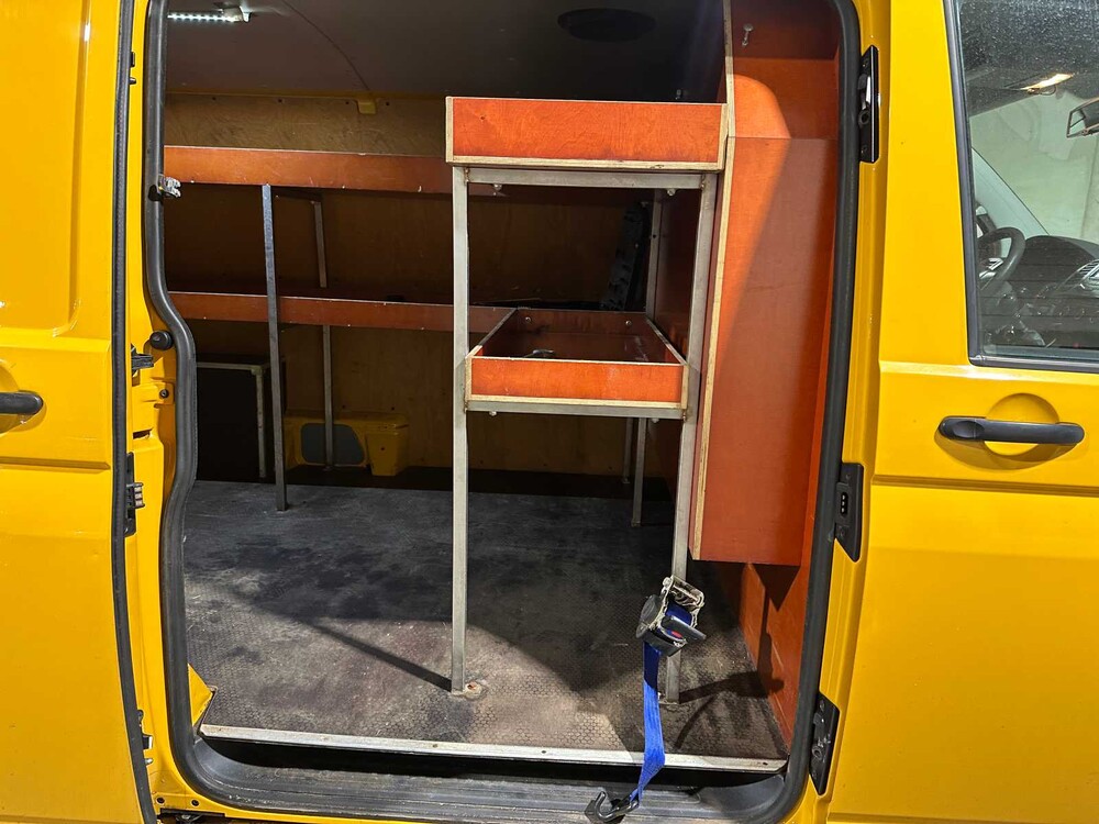 Volkswagen Transporter 2.0 TDI L2H2 102PS 2013, VG-331-F Nutzfahrzeug