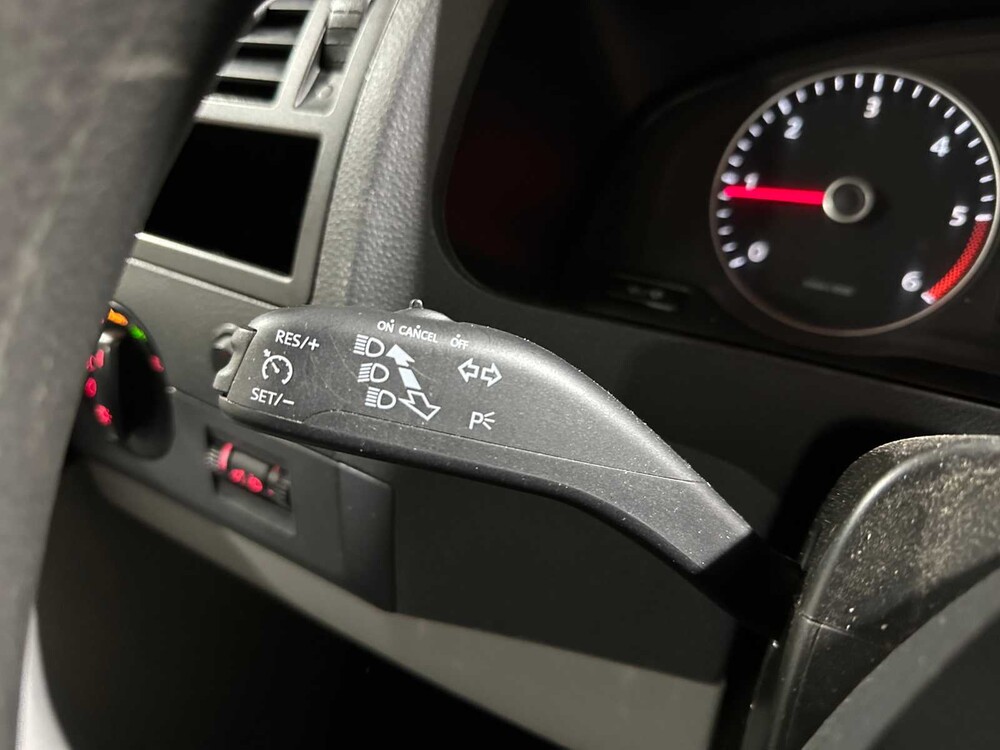 Volkswagen Transporter 2.0 TDI L2H2 102PS 2013, VG-331-F Nutzfahrzeug