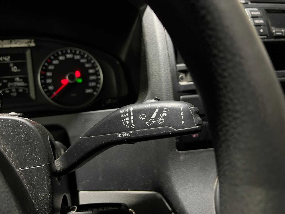 Volkswagen Transporter 2.0 TDI L2H1 Comfort DC 140PS 2015, VL-605-H Nutzfahrzeug