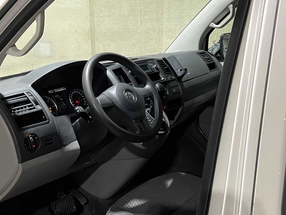 Volkswagen Transporter 2.0 TDI L2H1 Comfort DC 140PS 2015, VL-605-H Nutzfahrzeug